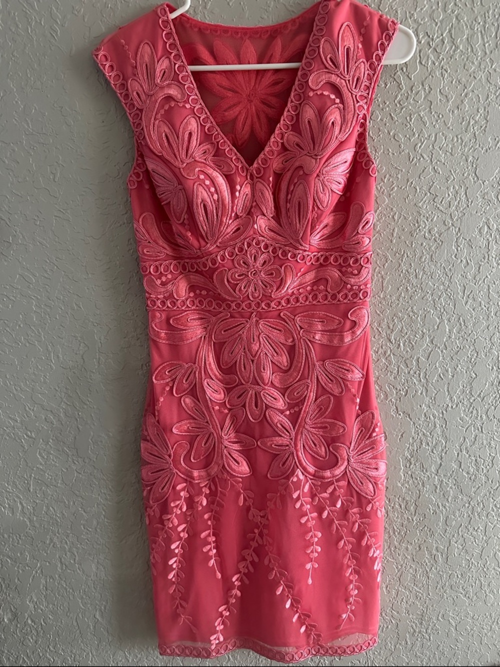 Sue Wong Coral Pink Floral Embroidered V-Neck Mini Dress